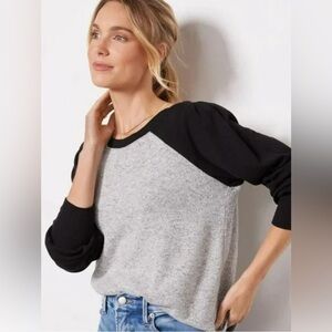 EUC Evereve Cozy Varsity Top